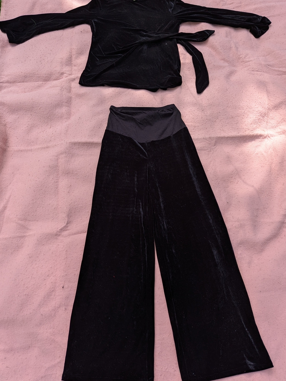 Maternity: H&M Black Velvet High-Waist Wide-Leg Pants